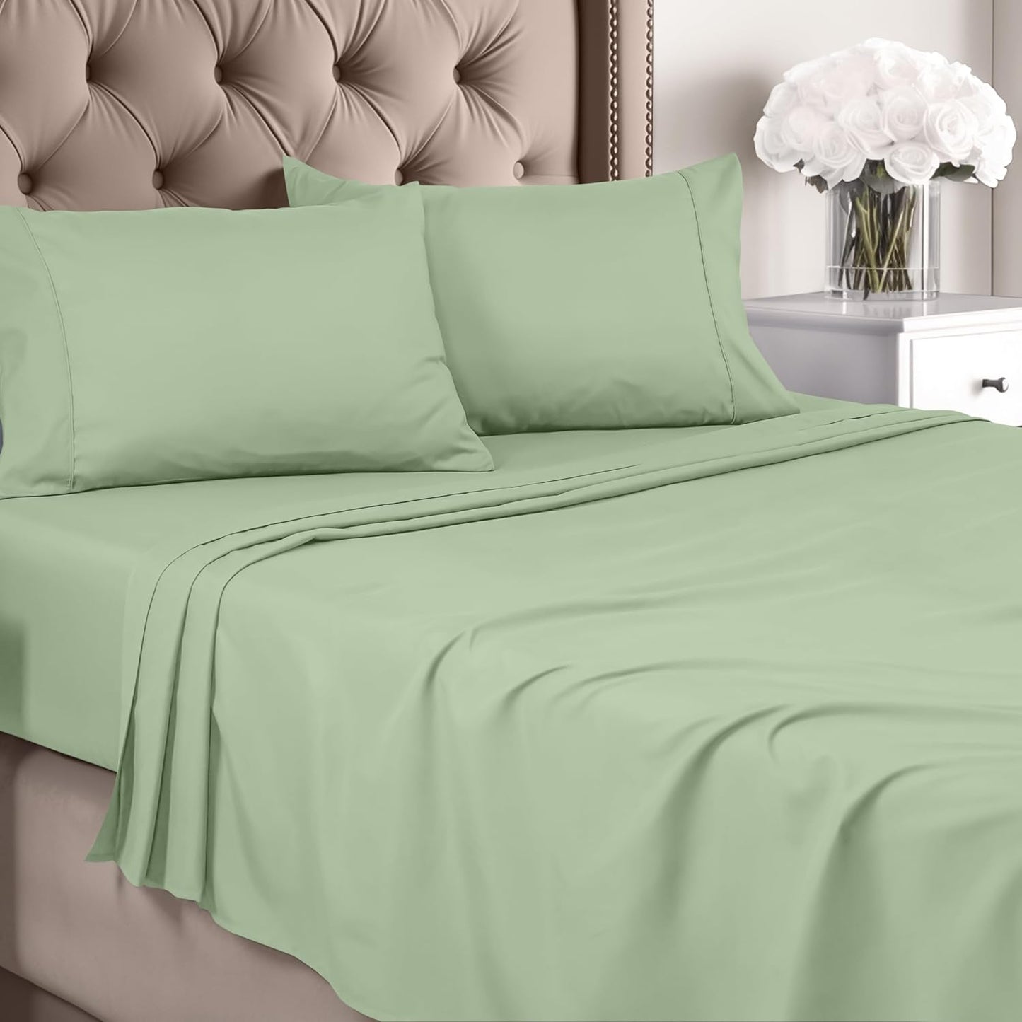 Utopia Bedding Queen Sheet Set – Brushed Microfiber – Ultra Soft Bed Sheets for Queen Size Bed Set – Deep Pocket, Wrinkle & Fade Resistant – Includes 1 Fitted, 1 Flat, 2 Pillowcases (Grey)