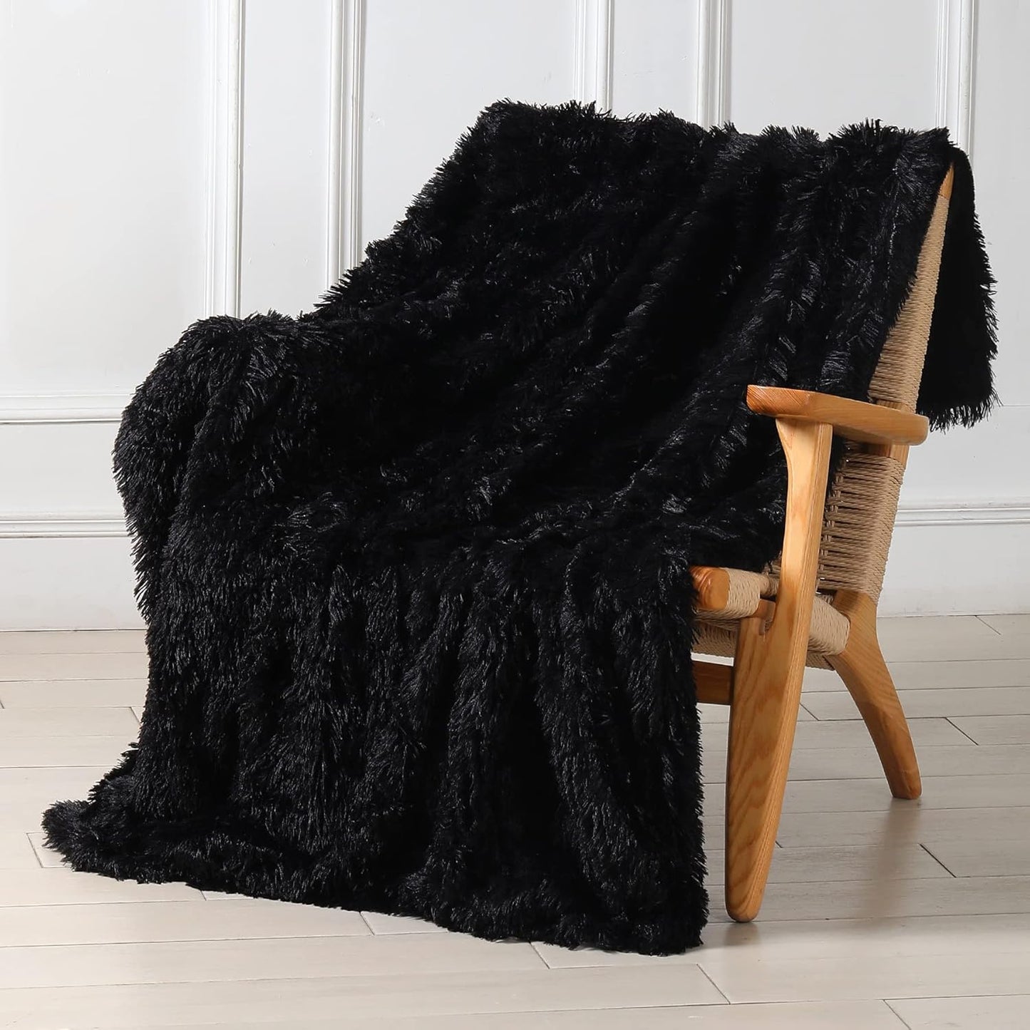 Tuddrom Decorative Extra Soft Fuzzy Faux Fur Throw Blanket 50" x 60",Solid Reversible Long Hair Shaggy Blanket,Fluffy Cozy Plush Comfy Microfiber Fleece Blankets for Couch Sofa Bedroom,Cream White