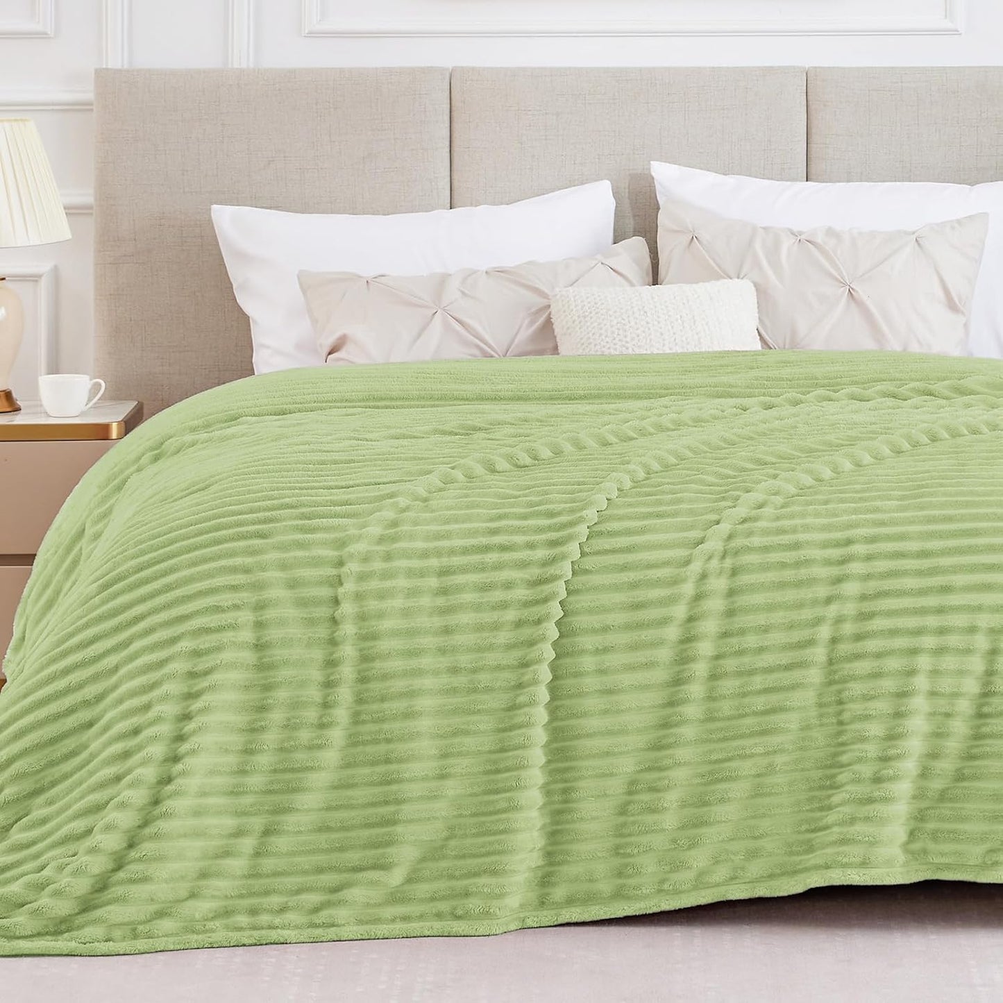 BEDELITE Fleece Throw Blanket for Couch - 300GSM Soft & Warm Fluffy Cream White Blanket, Decorative and Giftable Striped Blankets for Women, Men, 50"x60"