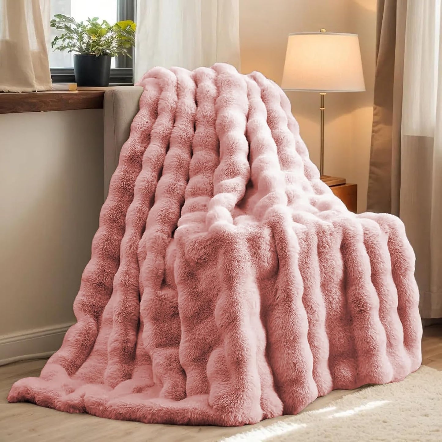 H&D Faux Fur Throw Blanket for Couch,Fluffy Cozy Soft Plush Luxury Thick Fuzzy Fleece Blanket for Couch Bed Sofa Bedroom Living Room,Comfy Bubble Blanket (Ivory, Throw (50" x 60"))