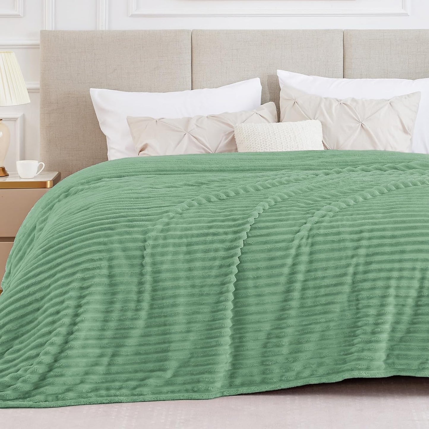 BEDELITE Fleece Throw Blanket for Couch - 300GSM Soft & Warm Fluffy Cream White Blanket, Decorative and Giftable Striped Blankets for Women, Men, 50"x60"