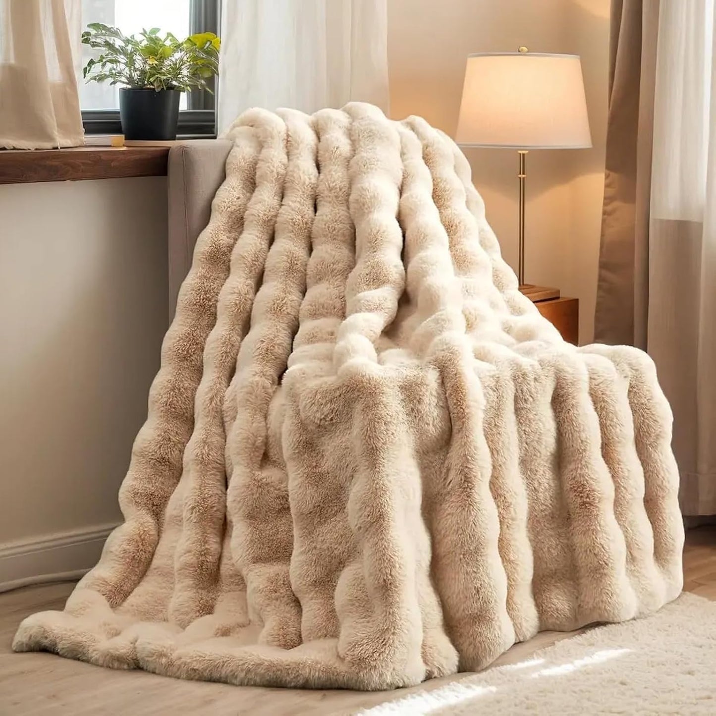 H&D Faux Fur Throw Blanket for Couch,Fluffy Cozy Soft Plush Luxury Thick Fuzzy Fleece Blanket for Couch Bed Sofa Bedroom Living Room,Comfy Bubble Blanket (Ivory, Throw (50" x 60"))