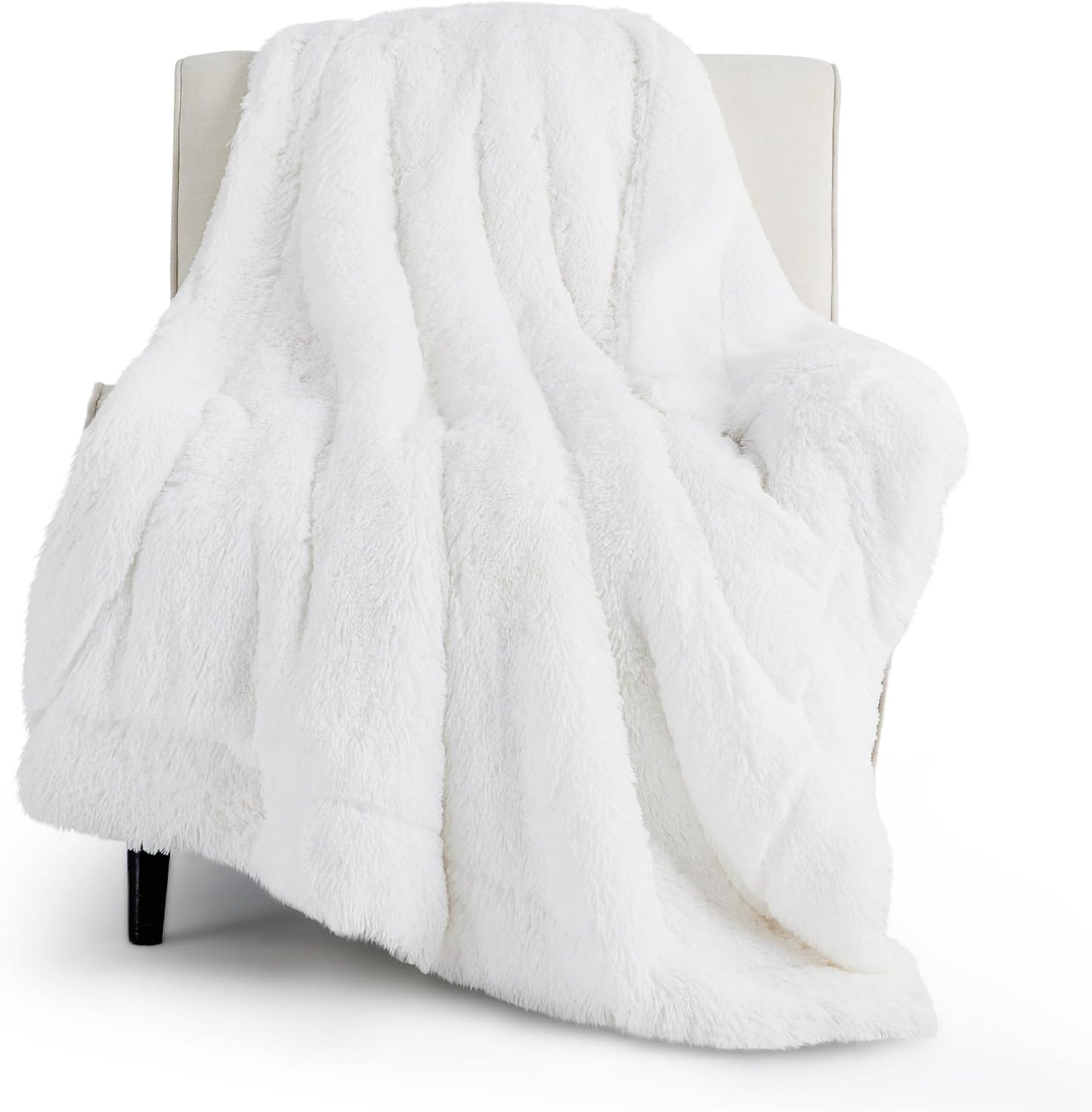 Bedsure Fluffy Throw Blanket Gifts for Women Men, Soft Fleece Sherpa Cozy Fuzzy Plush Warm Minky Thick Faux Fur Throw for Couch, Bed, Home Living Room Decor Bedroom Blanket Gifts for Mom Dad, Grey