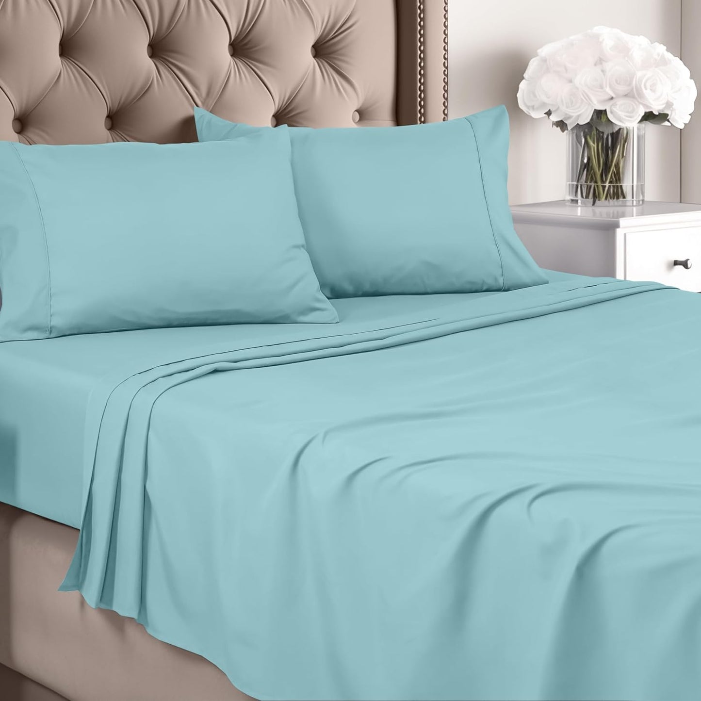 Utopia Bedding Queen Sheet Set – Brushed Microfiber – Ultra Soft Bed Sheets for Queen Size Bed Set – Deep Pocket, Wrinkle & Fade Resistant – Includes 1 Fitted, 1 Flat, 2 Pillowcases (Grey)