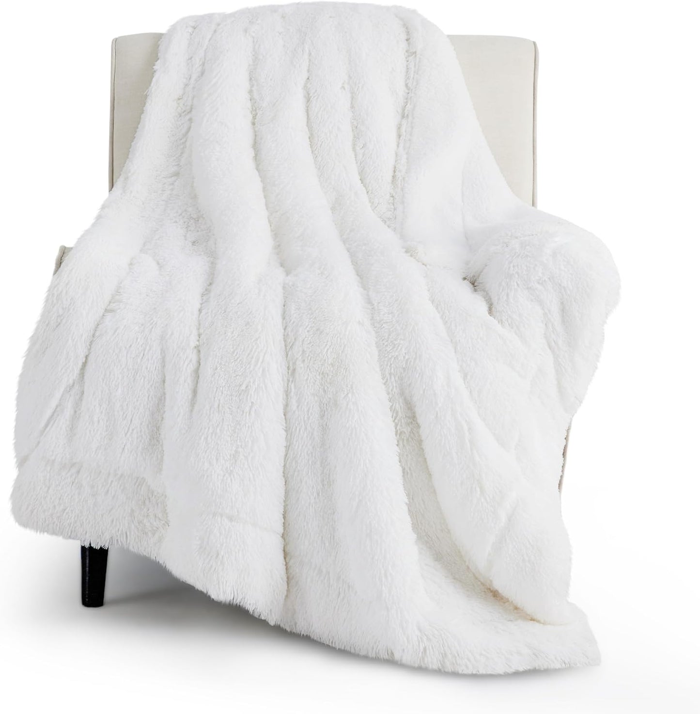 Bedsure Fluffy Throw Blanket Gifts for Women Men, Soft Fleece Sherpa Cozy Fuzzy Plush Warm Minky Thick Faux Fur Throw for Couch, Bed, Home Living Room Decor Bedroom Blanket Gifts for Mom Dad, Grey