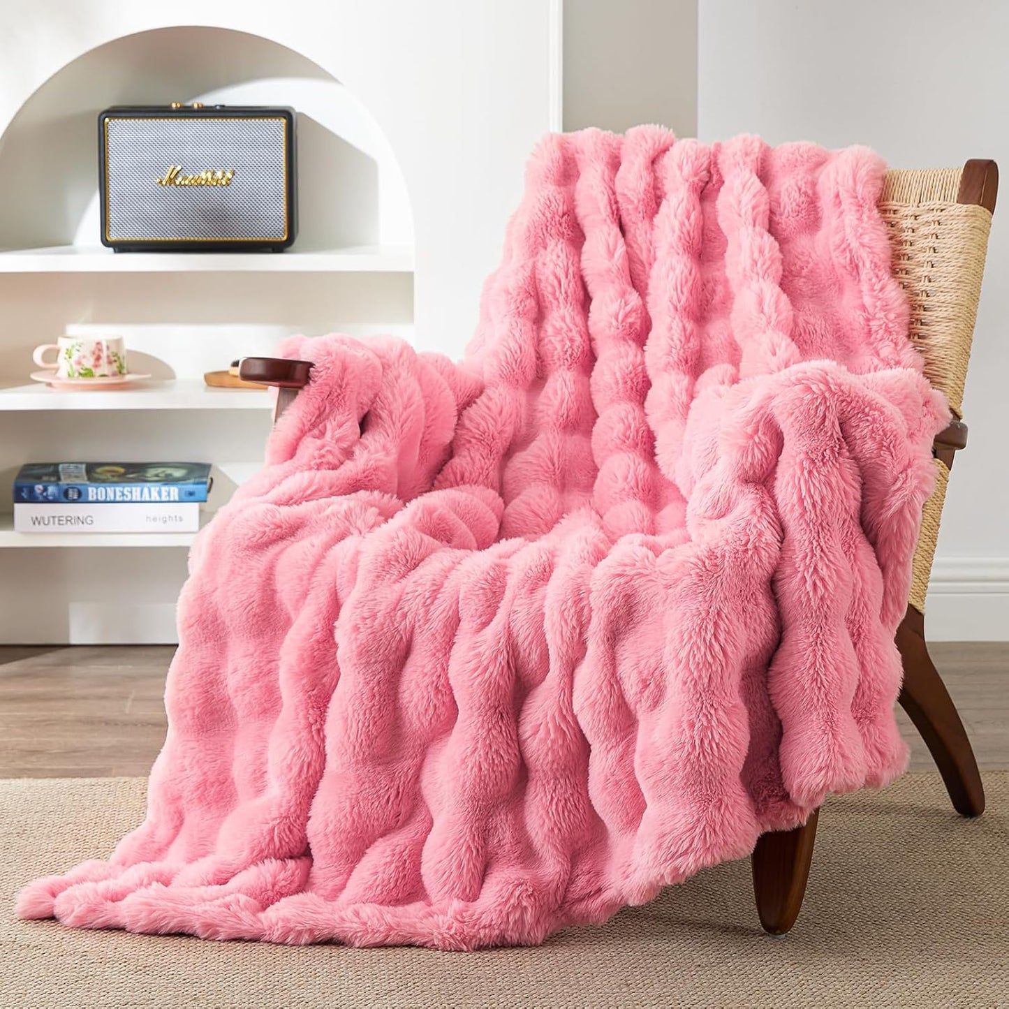 EXQ Home Fleece Throw Blanket for Couch or Bed - 3D Imitation Turtle Shell Jacquard Decorative Blankets - Cozy Soft Lightweight Fuzzy Flannel Blanket Suitable for All Seasons(50"×60",Beige)