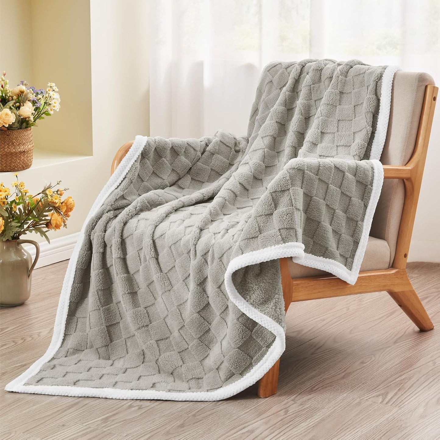 BEDELITE Fleece Throw Blanket for Couch - 300GSM Soft & Warm Fluffy Cream White Blanket, Decorative and Giftable Striped Blankets for Women, Men, 50"x60"
