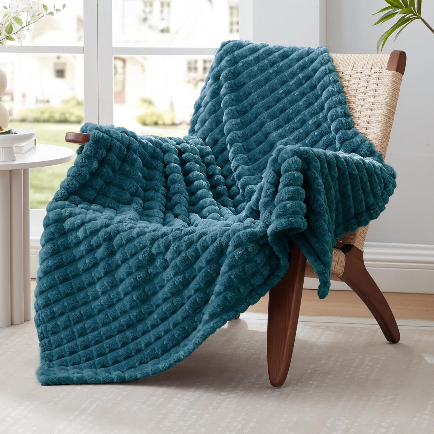 EXQ Home Fleece Throw Blanket for Couch or Bed - 3D Imitation Turtle Shell Jacquard Decorative Blankets - Cozy Soft Lightweight Fuzzy Flannel Blanket Suitable for All Seasons(50"×60",Beige)