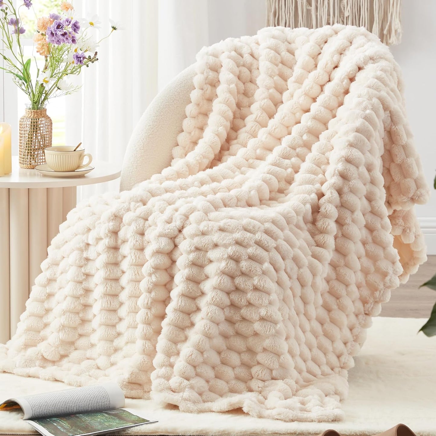 EXQ Home Fleece Throw Blanket for Couch or Bed - 3D Imitation Turtle Shell Jacquard Decorative Blankets - Cozy Soft Lightweight Fuzzy Flannel Blanket Suitable for All Seasons(50"×60",Beige)