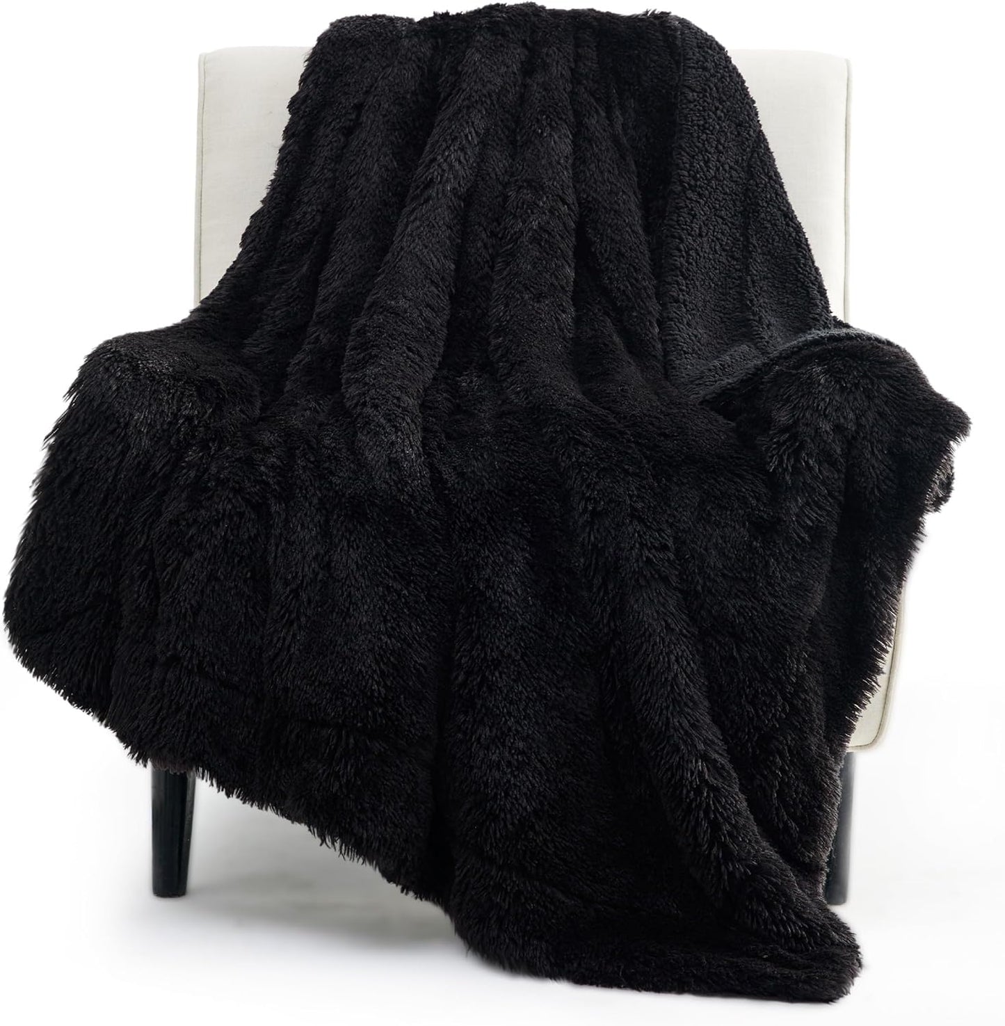 Bedsure Fluffy Throw Blanket Gifts for Women Men, Soft Fleece Sherpa Cozy Fuzzy Plush Warm Minky Thick Faux Fur Throw for Couch, Bed, Home Living Room Decor Bedroom Blanket Gifts for Mom Dad, Grey