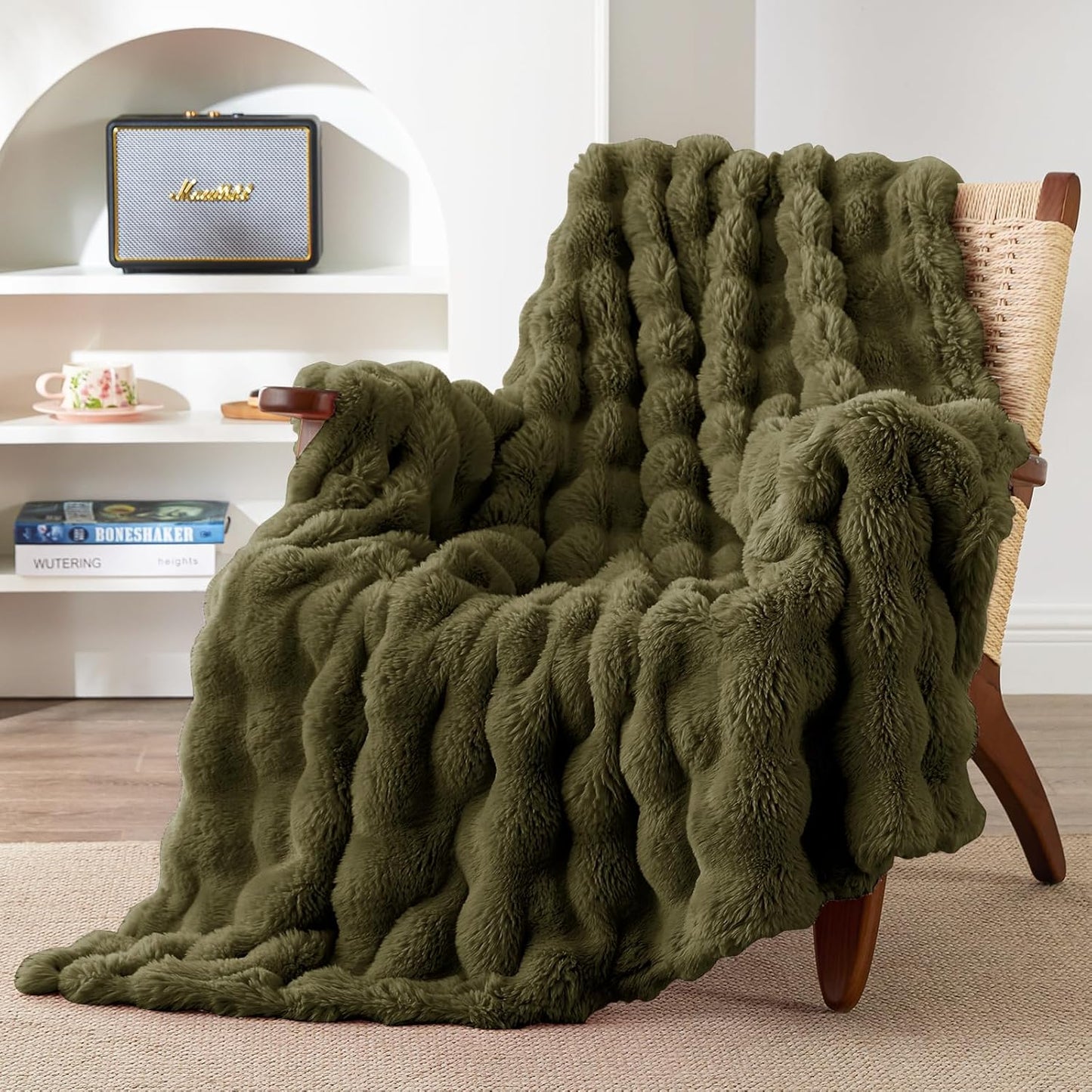 EXQ Home Fleece Throw Blanket for Couch or Bed - 3D Imitation Turtle Shell Jacquard Decorative Blankets - Cozy Soft Lightweight Fuzzy Flannel Blanket Suitable for All Seasons(50"×60",Beige)