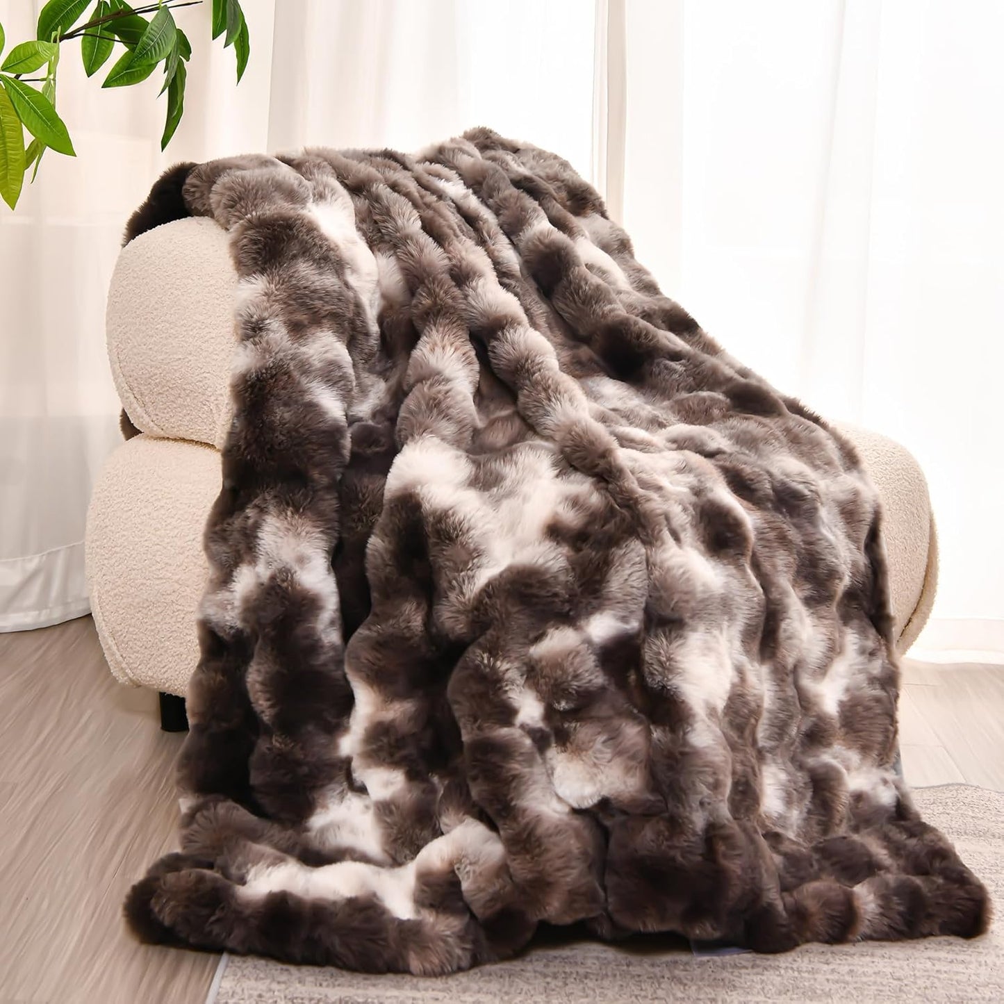 H&D Faux Fur Throw Blanket for Couch,Fluffy Cozy Soft Plush Luxury Thick Fuzzy Fleece Blanket for Couch Bed Sofa Bedroom Living Room,Comfy Bubble Blanket (Ivory, Throw (50" x 60"))