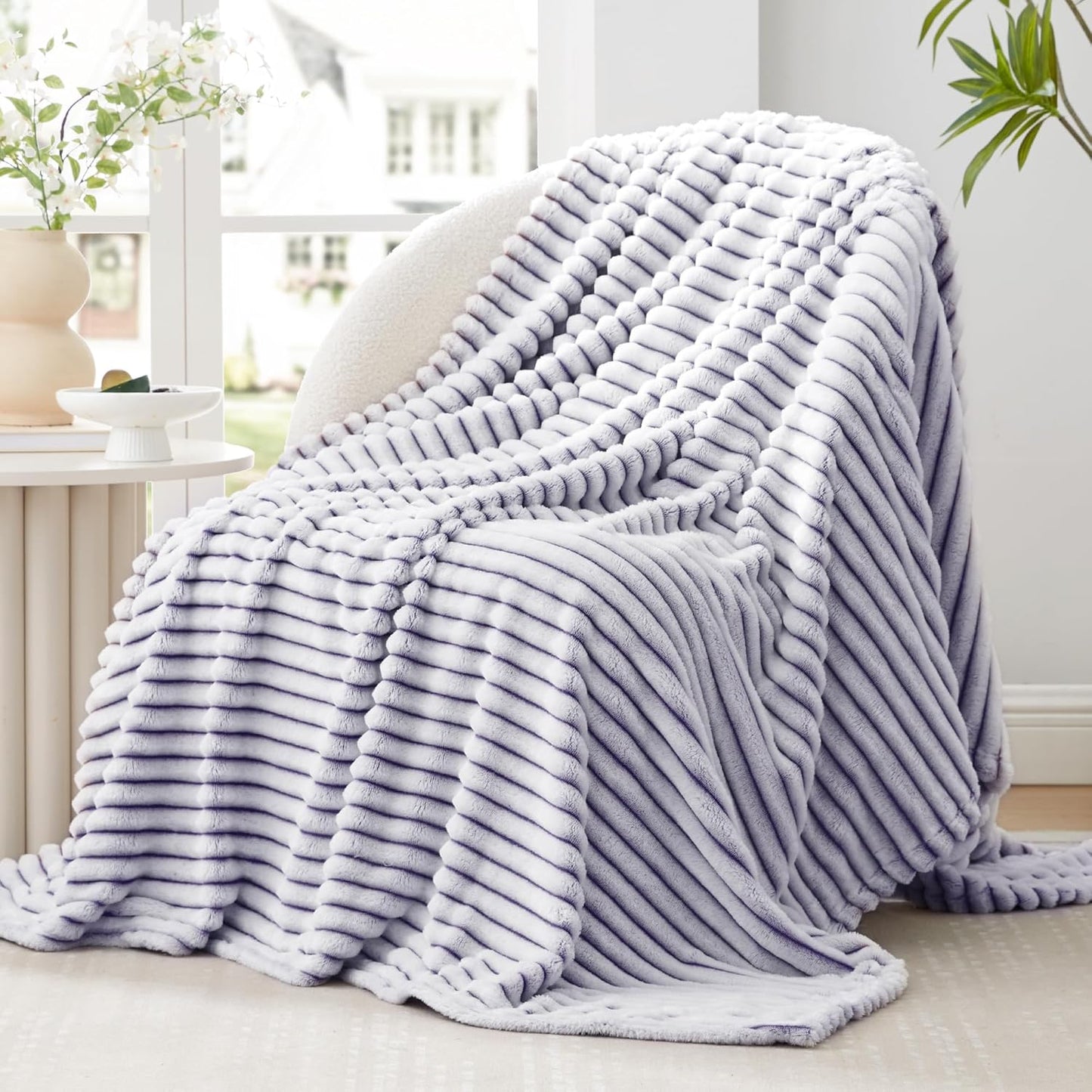 EXQ Home Fleece Throw Blanket for Couch or Bed - 3D Imitation Turtle Shell Jacquard Decorative Blankets - Cozy Soft Lightweight Fuzzy Flannel Blanket Suitable for All Seasons(50"×60",Beige)