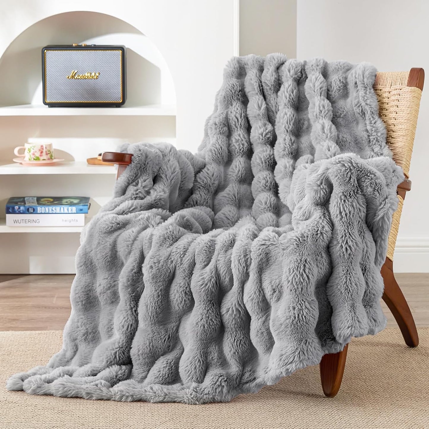 EXQ Home Fleece Throw Blanket for Couch or Bed - 3D Imitation Turtle Shell Jacquard Decorative Blankets - Cozy Soft Lightweight Fuzzy Flannel Blanket Suitable for All Seasons(50"×60",Beige)