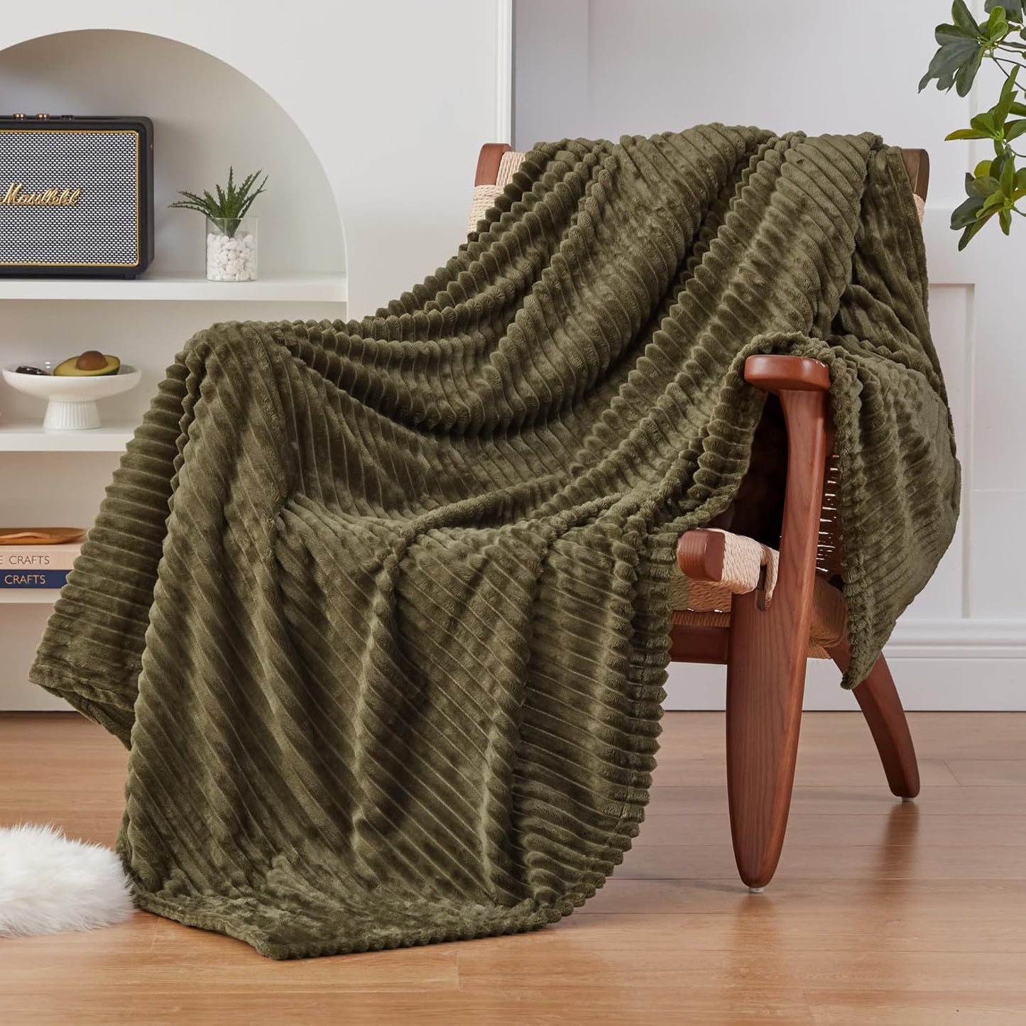 EXQ Home Fleece Throw Blanket for Couch or Bed - 3D Imitation Turtle Shell Jacquard Decorative Blankets - Cozy Soft Lightweight Fuzzy Flannel Blanket Suitable for All Seasons(50"×60",Beige)