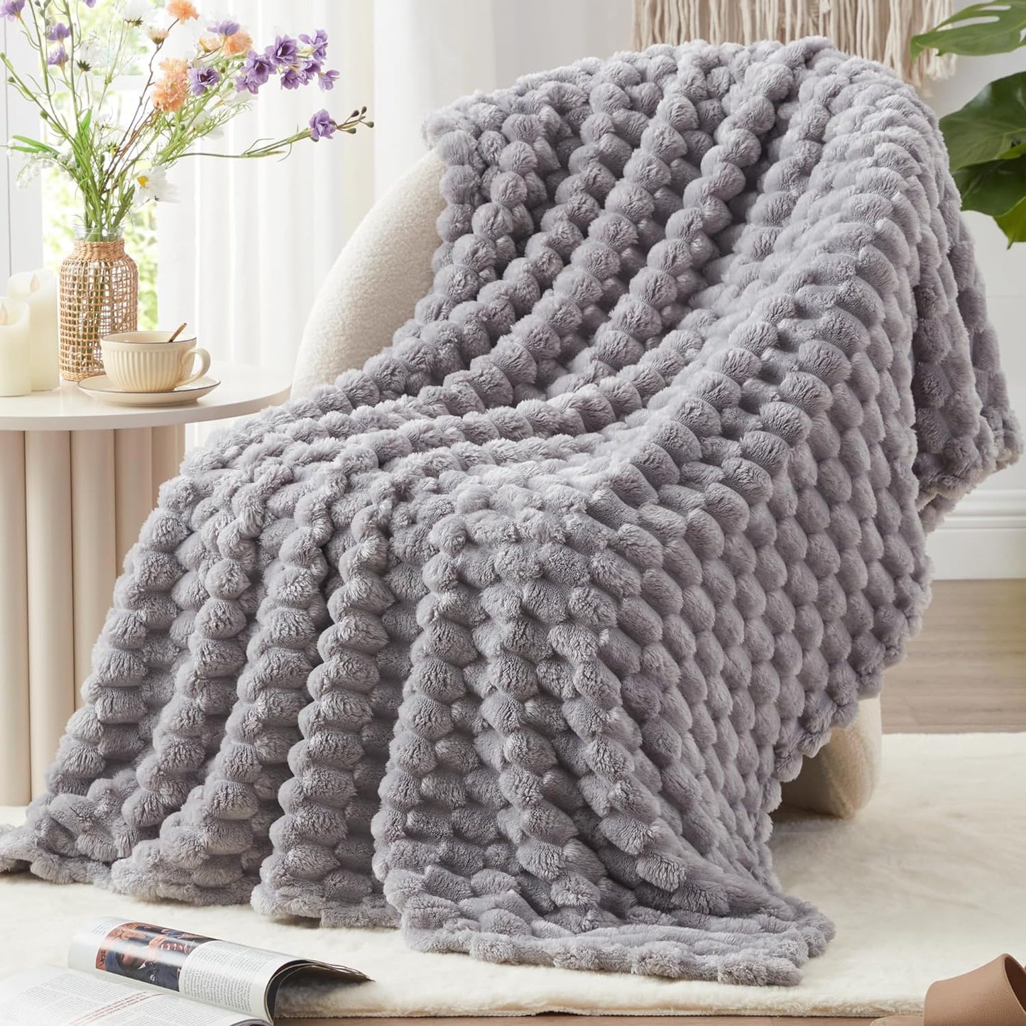 EXQ Home Fleece Throw Blanket for Couch or Bed - 3D Imitation Turtle Shell Jacquard Decorative Blankets - Cozy Soft Lightweight Fuzzy Flannel Blanket Suitable for All Seasons(50"×60",Beige)
