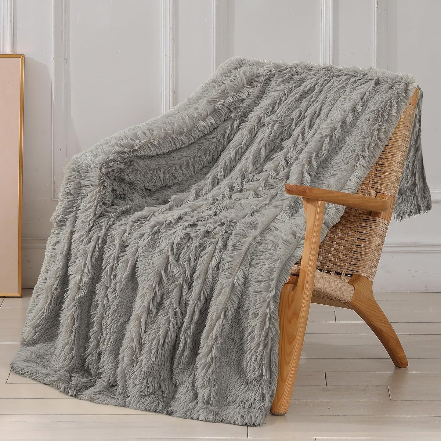 Tuddrom Decorative Extra Soft Fuzzy Faux Fur Throw Blanket 50" x 60",Solid Reversible Long Hair Shaggy Blanket,Fluffy Cozy Plush Comfy Microfiber Fleece Blankets for Couch Sofa Bedroom,Cream White