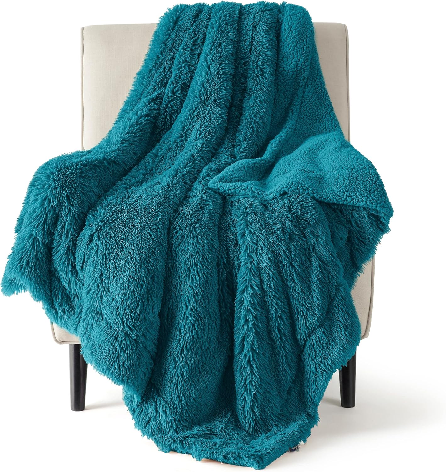 Bedsure Fluffy Throw Blanket Gifts for Women Men, Soft Fleece Sherpa Cozy Fuzzy Plush Warm Minky Thick Faux Fur Throw for Couch, Bed, Home Living Room Decor Bedroom Blanket Gifts for Mom Dad, Grey