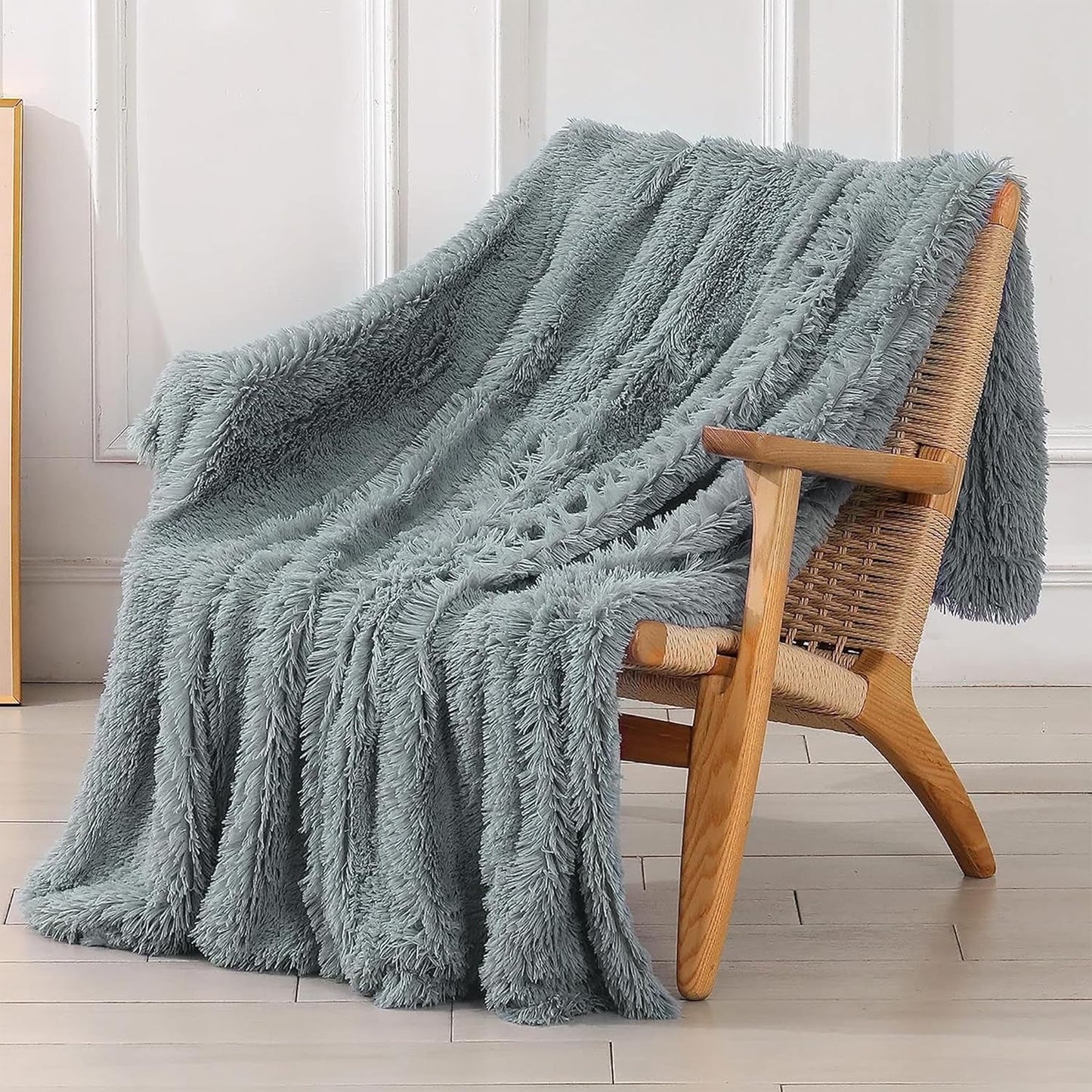 Tuddrom Decorative Extra Soft Fuzzy Faux Fur Throw Blanket 50" x 60",Solid Reversible Long Hair Shaggy Blanket,Fluffy Cozy Plush Comfy Microfiber Fleece Blankets for Couch Sofa Bedroom,Cream White