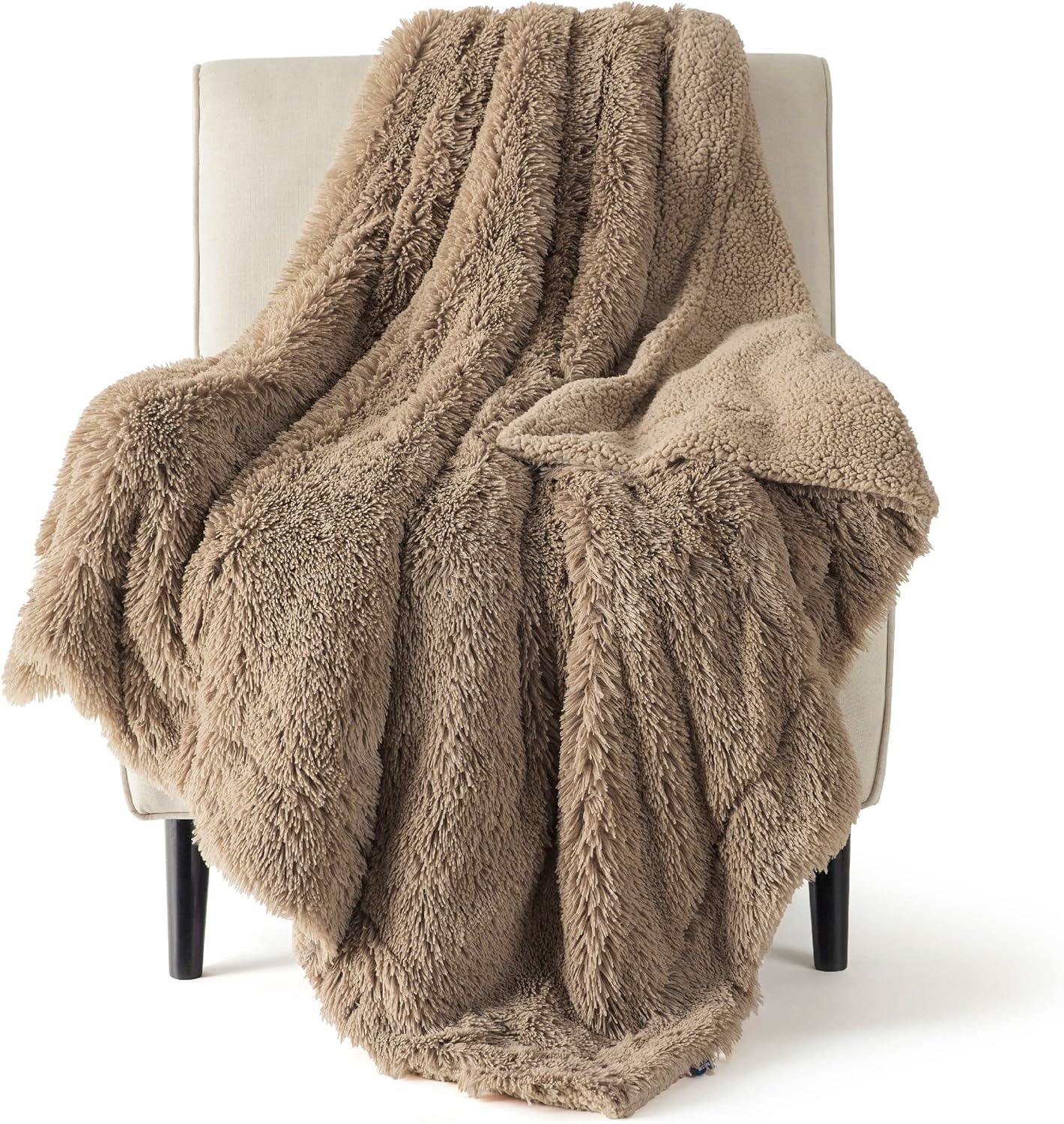 Bedsure Fluffy Throw Blanket Gifts for Women Men, Soft Fleece Sherpa Cozy Fuzzy Plush Warm Minky Thick Faux Fur Throw for Couch, Bed, Home Living Room Decor Bedroom Blanket Gifts for Mom Dad, Grey