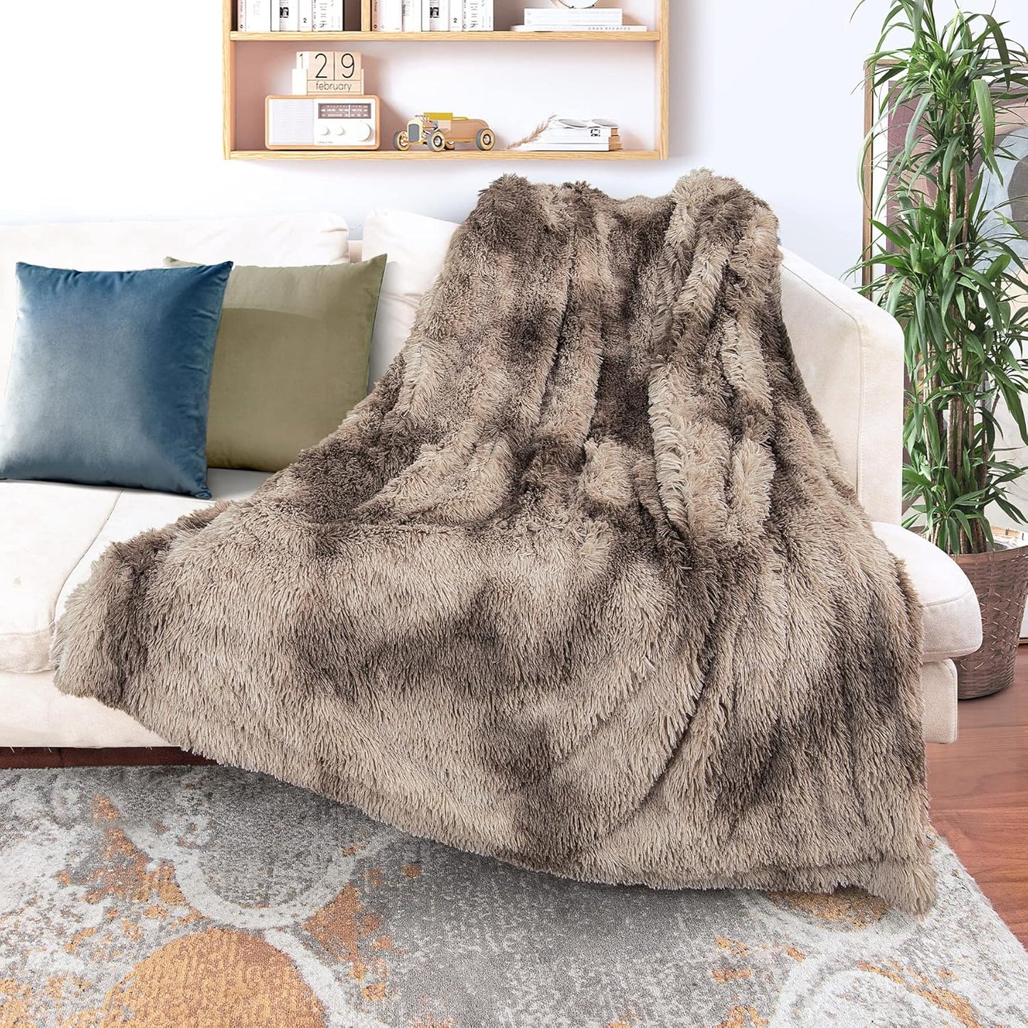 Tuddrom Decorative Extra Soft Fuzzy Faux Fur Throw Blanket 50" x 60",Solid Reversible Long Hair Shaggy Blanket,Fluffy Cozy Plush Comfy Microfiber Fleece Blankets for Couch Sofa Bedroom,Cream White