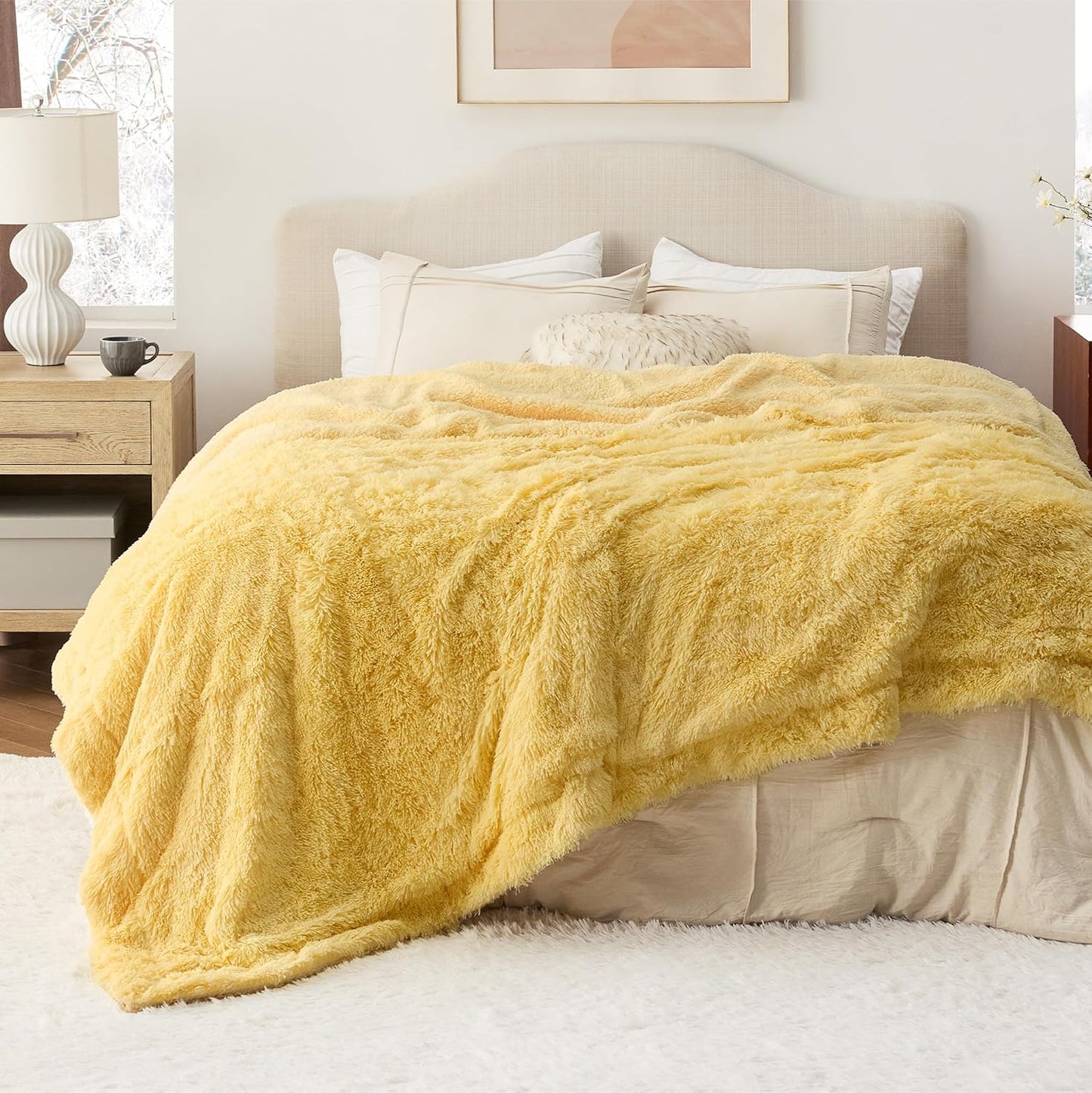 Bedsure Fluffy Throw Blanket Gifts for Women Men, Soft Fleece Sherpa Cozy Fuzzy Plush Warm Minky Thick Faux Fur Throw for Couch, Bed, Home Living Room Decor Bedroom Blanket Gifts for Mom Dad, Grey