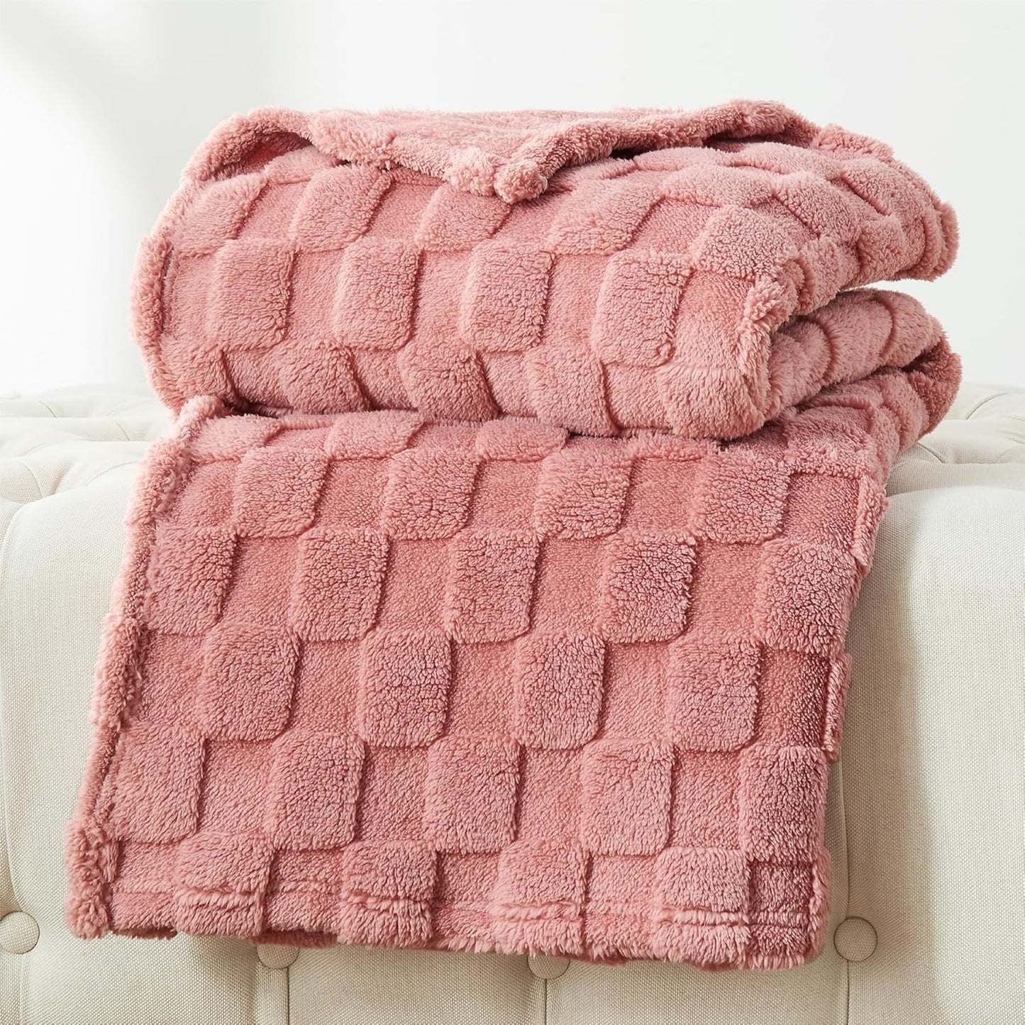 BEDELITE Fleece Throw Blanket for Couch - 300GSM Soft & Warm Fluffy Cream White Blanket, Decorative and Giftable Striped Blankets for Women, Men, 50"x60"
