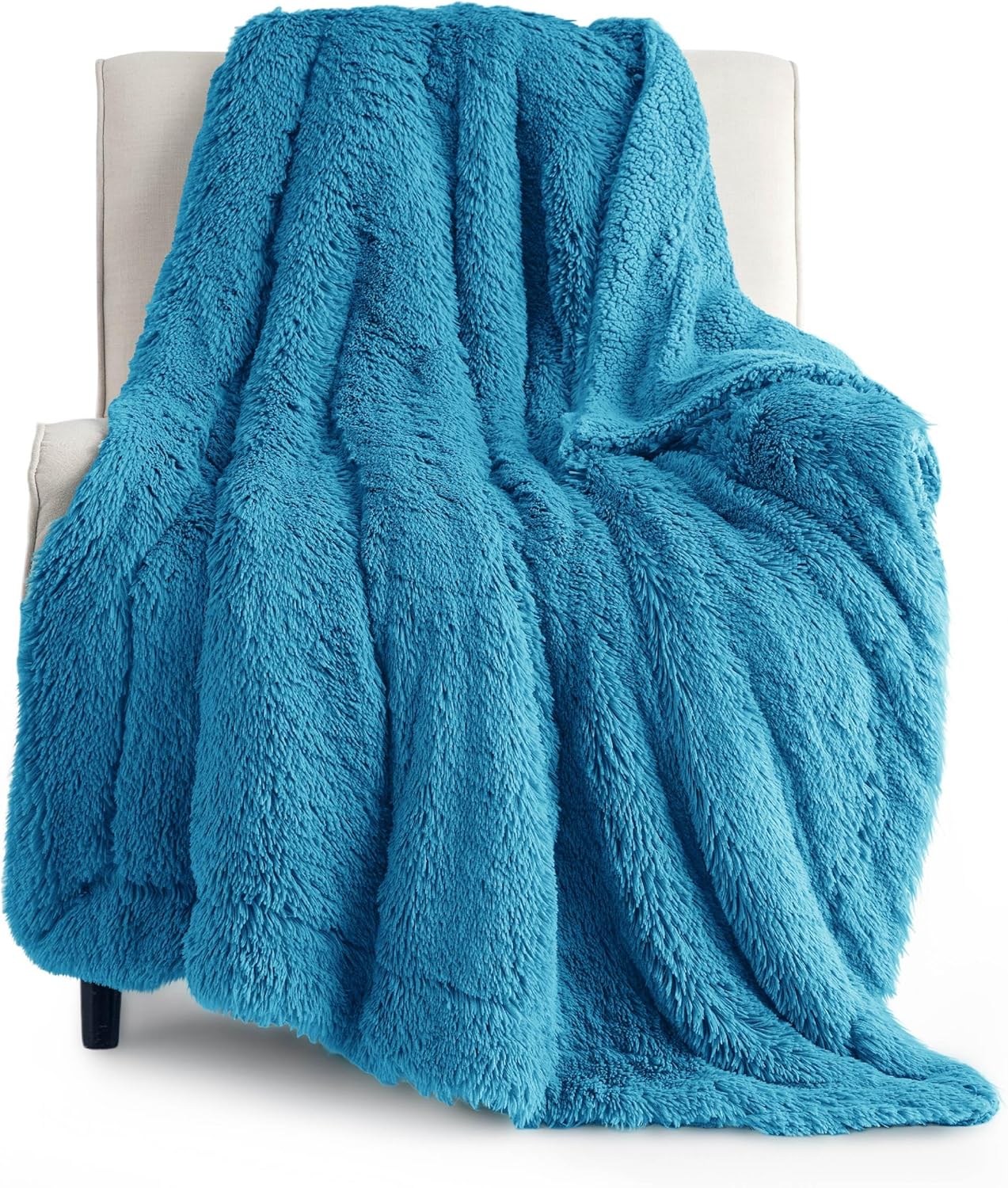 Bedsure Fluffy Throw Blanket Gifts for Women Men, Soft Fleece Sherpa Cozy Fuzzy Plush Warm Minky Thick Faux Fur Throw for Couch, Bed, Home Living Room Decor Bedroom Blanket Gifts for Mom Dad, Grey
