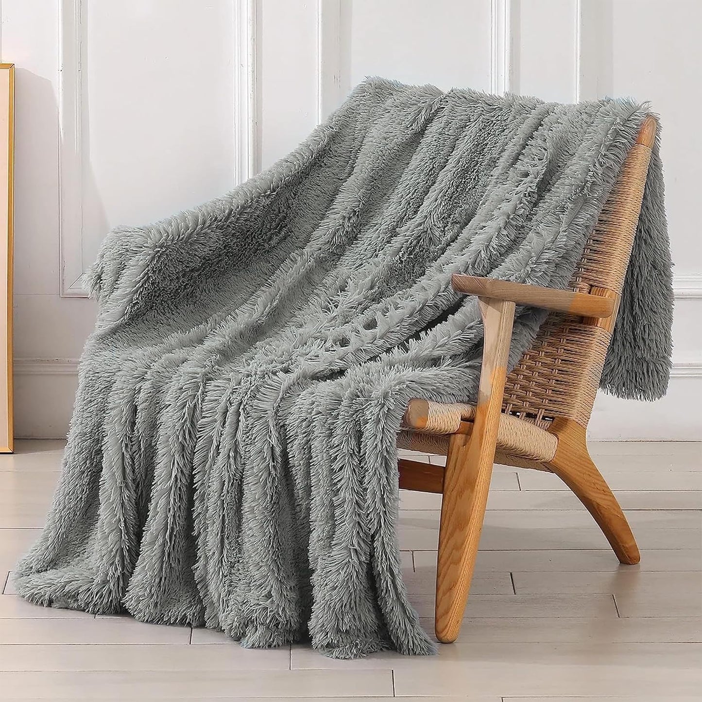 Tuddrom Decorative Extra Soft Fuzzy Faux Fur Throw Blanket 50" x 60",Solid Reversible Long Hair Shaggy Blanket,Fluffy Cozy Plush Comfy Microfiber Fleece Blankets for Couch Sofa Bedroom,Cream White