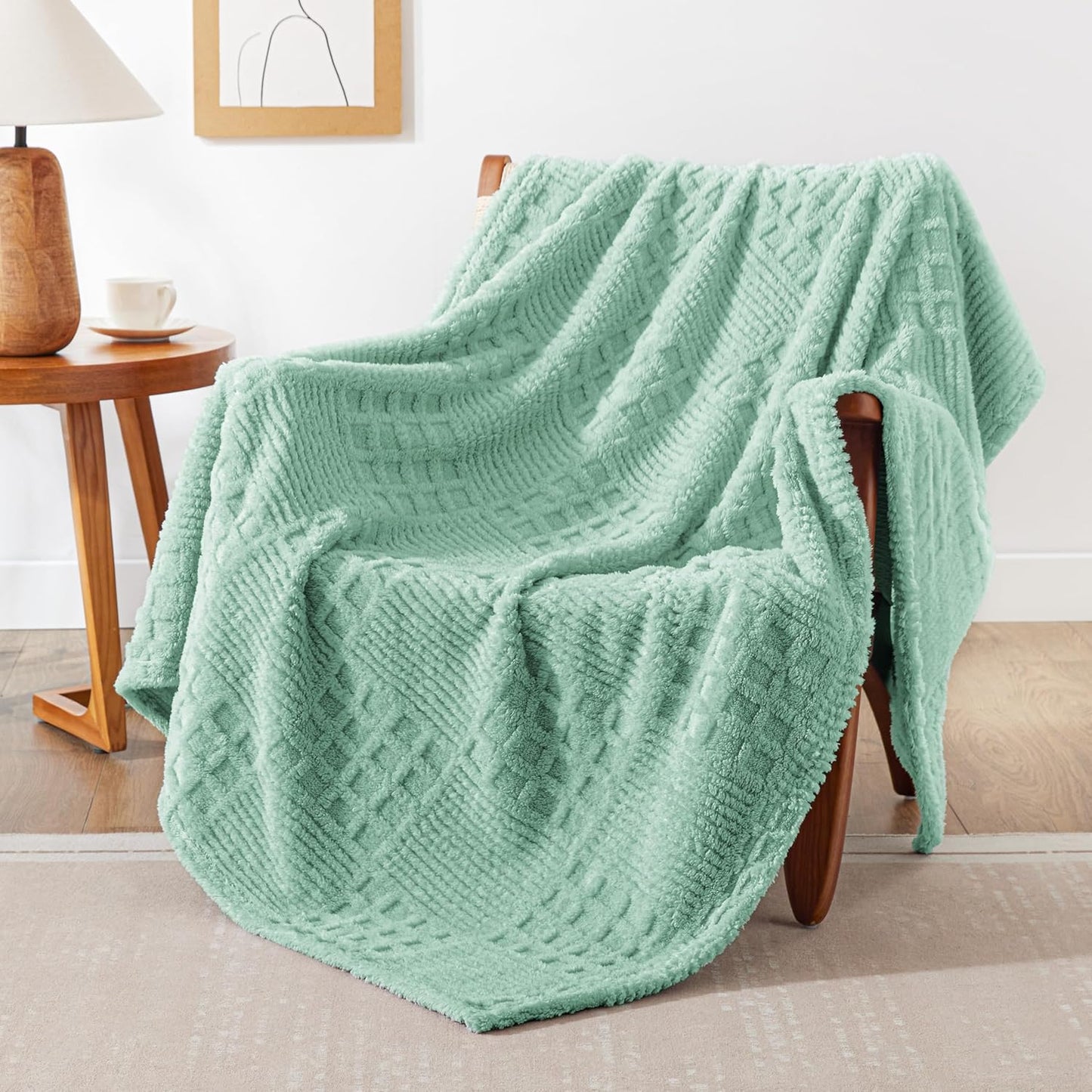 EXQ Home Fleece Throw Blanket for Couch or Bed - 3D Imitation Turtle Shell Jacquard Decorative Blankets - Cozy Soft Lightweight Fuzzy Flannel Blanket Suitable for All Seasons(50"×60",Beige)