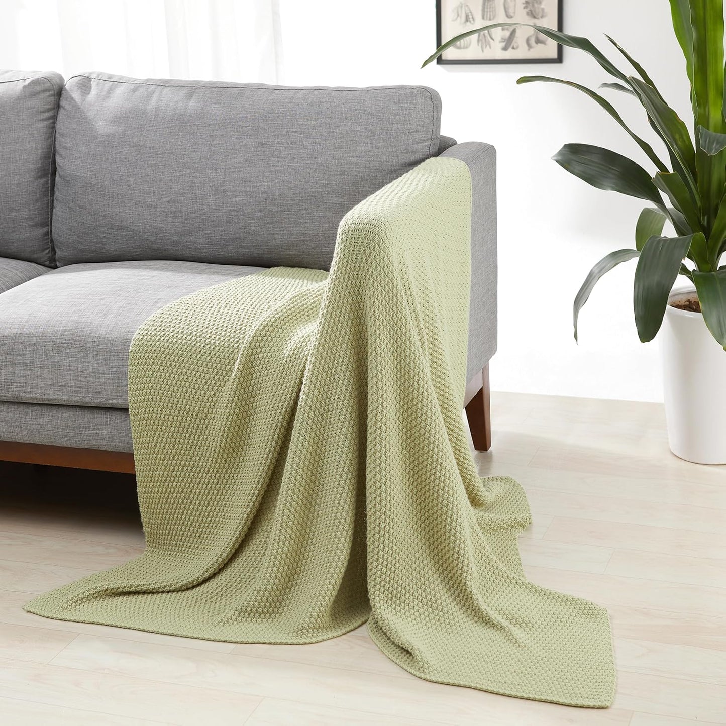 Amazon Basics Chunky Cable Knit Throw Blanket for Couch, Sofa, Bed, Lightweight Soft Cozy, Sand, 50"x 60"